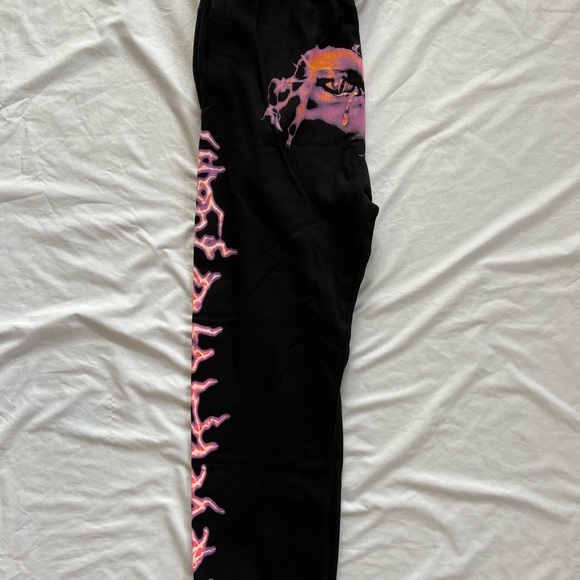 NBA Youngboy Vlone Eyes Sweatpants - Picture 10 of 16